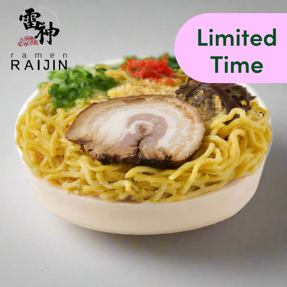 Hakata Tonkotsu Ramen with thick Noodle
